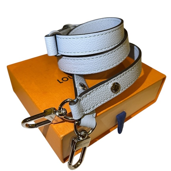 Louis Vuitton Handbags - Louis Vuitton Crossbody strap in Bleu Nuage